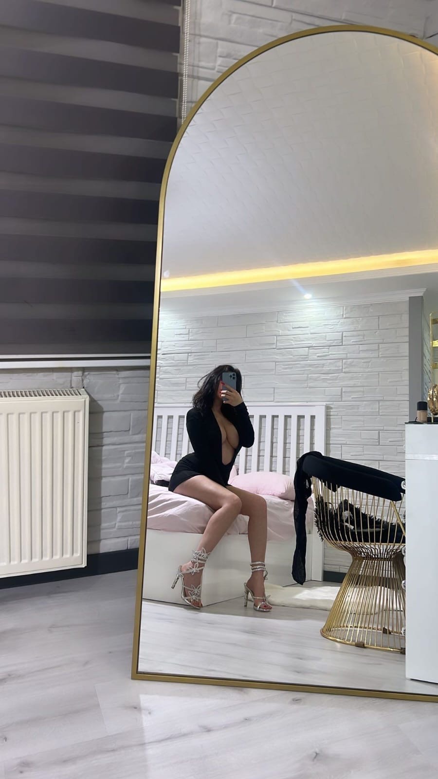 Karacalı Afgan Escort Mina